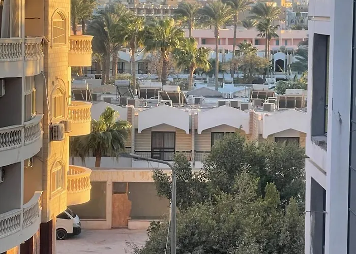 Sheraton Oasis 305 Gurdaka